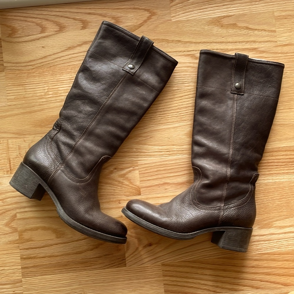 Women’s real leather boots